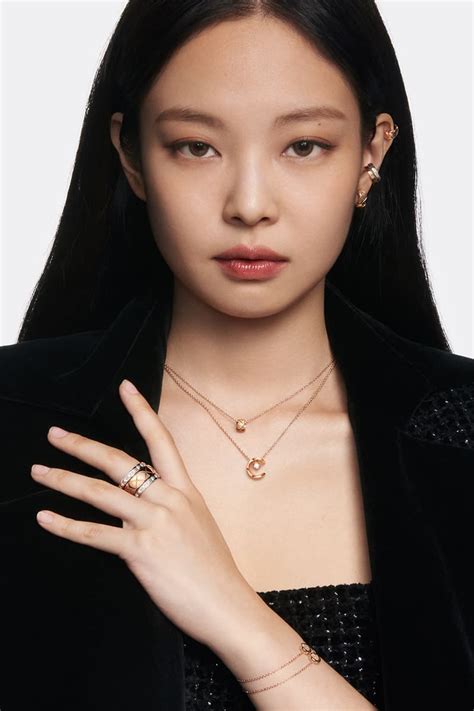 jennie kim chanel lipstick